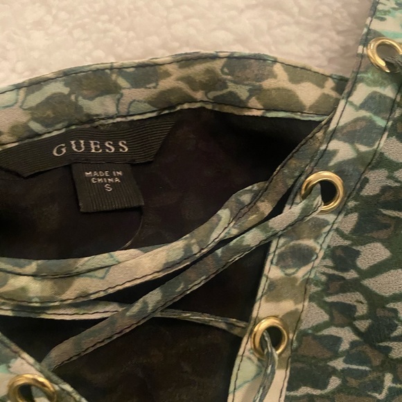 Guess top - Picture 4 of 5